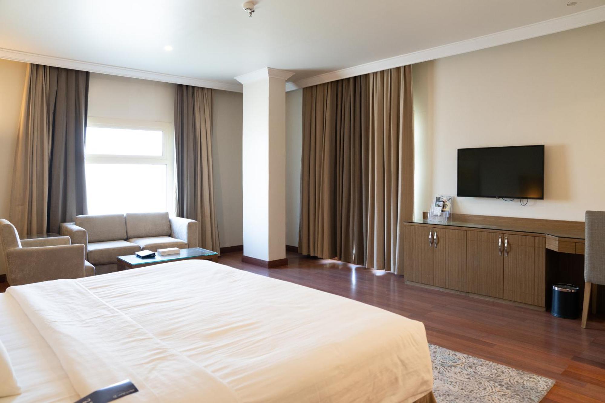 Golden Tulip Hotel Buraidah Al Qassim Dış mekan fotoğraf